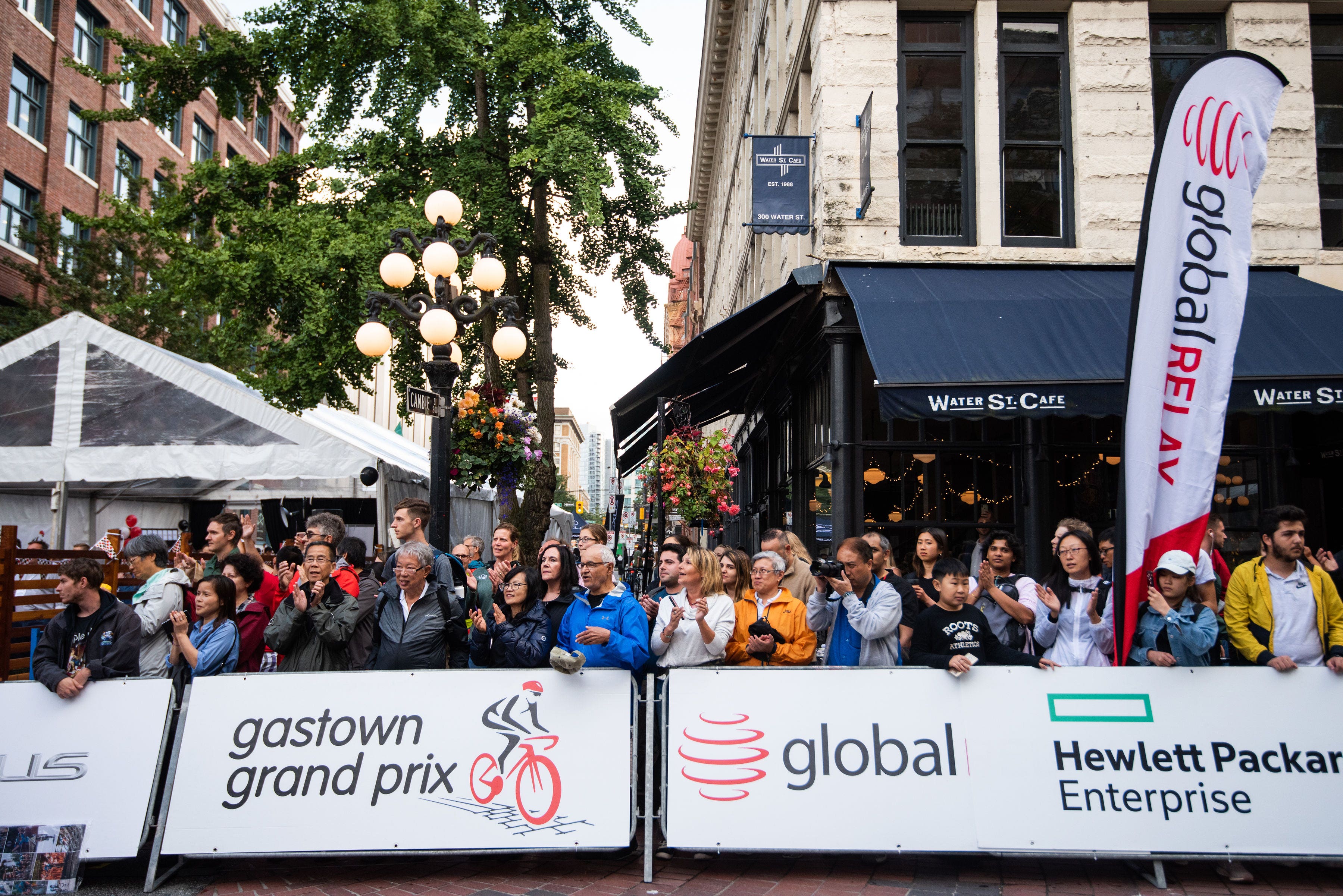 GLOBAL RELAY RENEWS CONTRACT WITH CYCLING CANADA