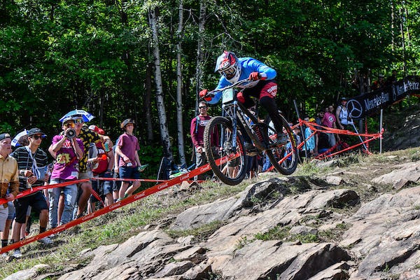 CANADIAN DOWNHILL MOUNTAIN BIKE CHAMPIONSHIPS MARKS RETURN OF THE MAPLE LEAF JERSEY