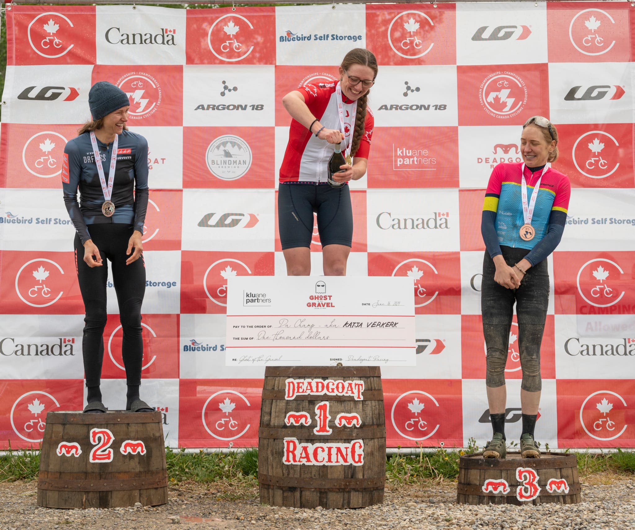 MUD AND MOUNTAINS AT THE CANADIAN GRAVEL CHAMPIONSHIPS
